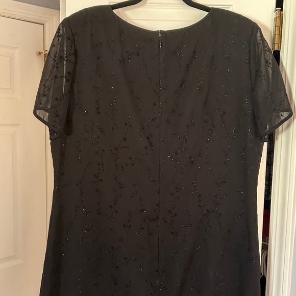 The Perfect Little Black Dress. Talbots -  Size 18 - Picture 6 of 7